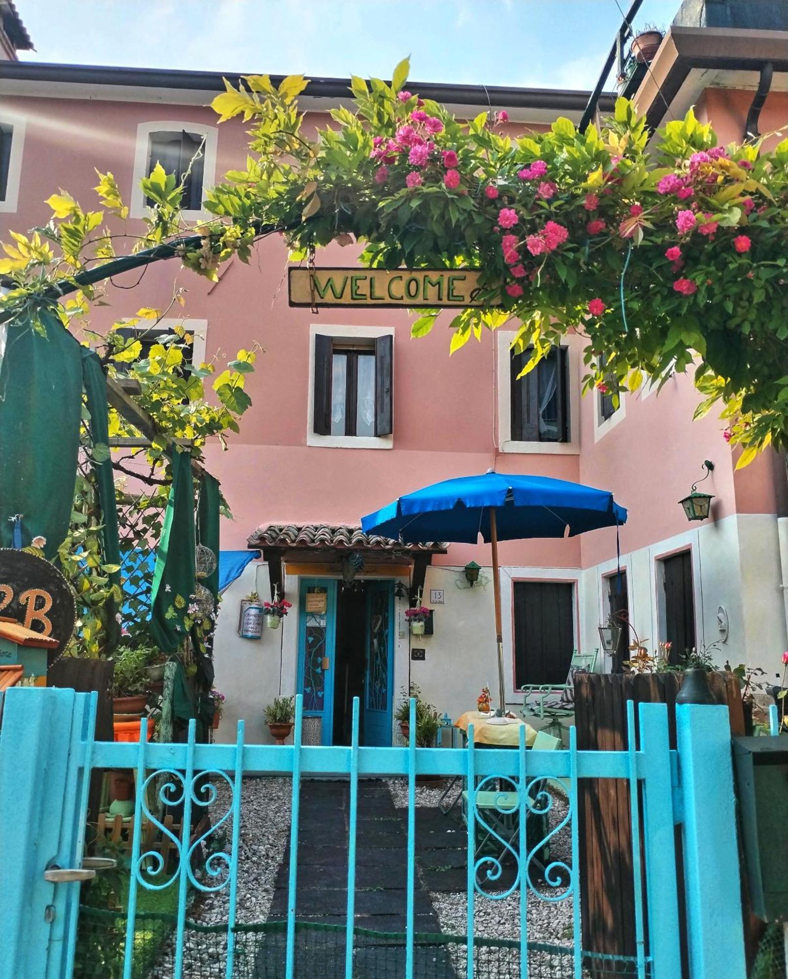 Art B&B La Casa Del Pittore Revine Lago Exterior foto